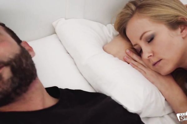 Tattooed blonde hottie Emma Hix creampied by the fireplace