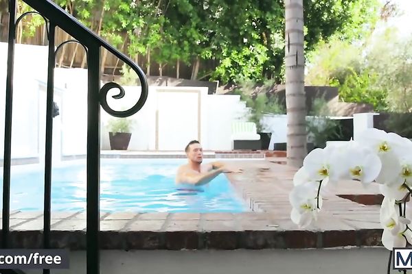 Cute twink could not help noticing tall stud in the pool