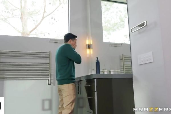 Fit MILF with a good body gets her sexual hunger satisfied by a younger guy