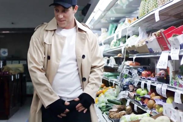 Shoplifter fucked by officer